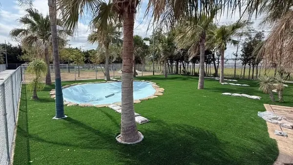 DOG GARDEN