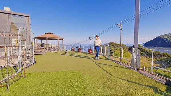 海の見えるドッグラン【風の時計】